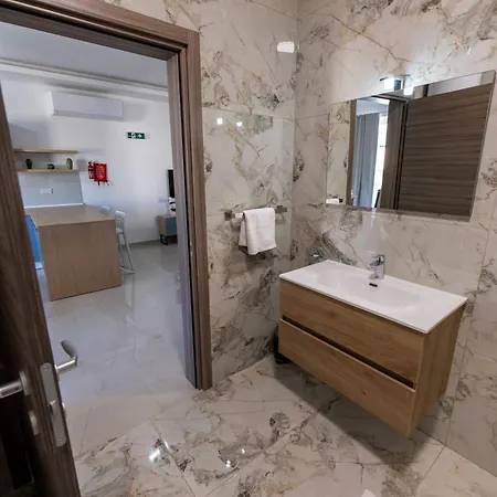 Swieqi Brand New 3bdr *